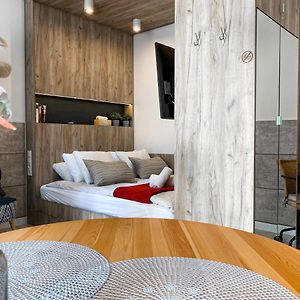 Studio met een King Size Bed